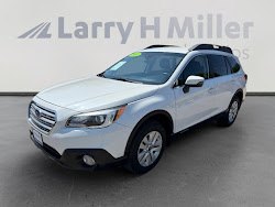 2017 Subaru Outback Premium CLEAN