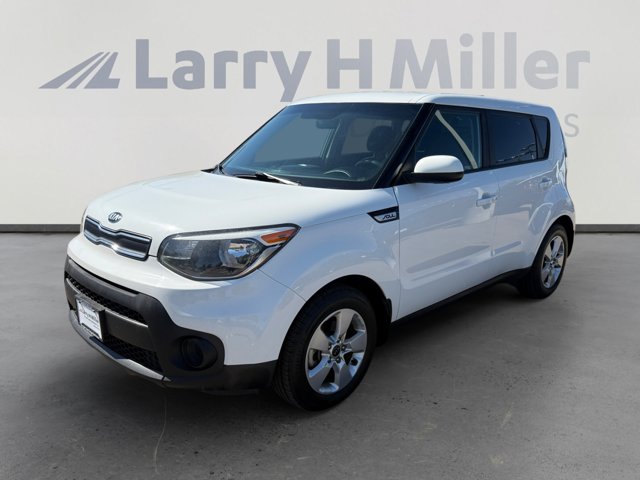 2017 Kia Soul AUTOMATIC!